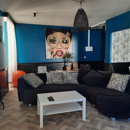 Duplex Place Du Marche Saint-Jean-dʼAngély Eksteriør billede