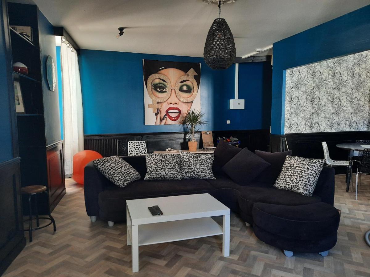 Duplex Place Du Marche Saint-Jean-dʼAngély Eksteriør billede